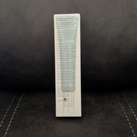 NEW! No7 Advanced Serum - Picture 2 of 2